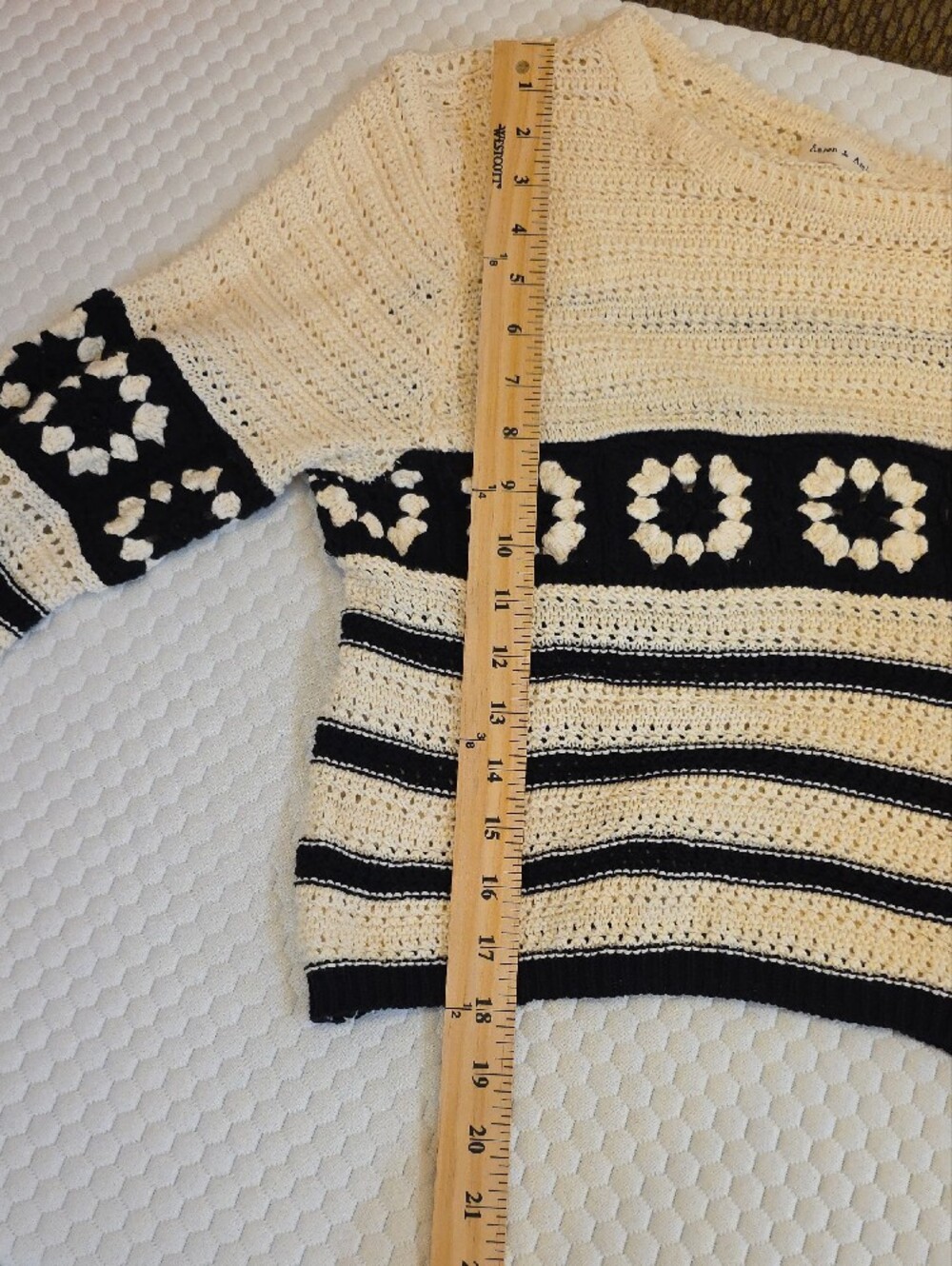 Boho Crochet Granny Square Sweater Cream Black Aaron & Amber Sz L - Picture 6 of 6